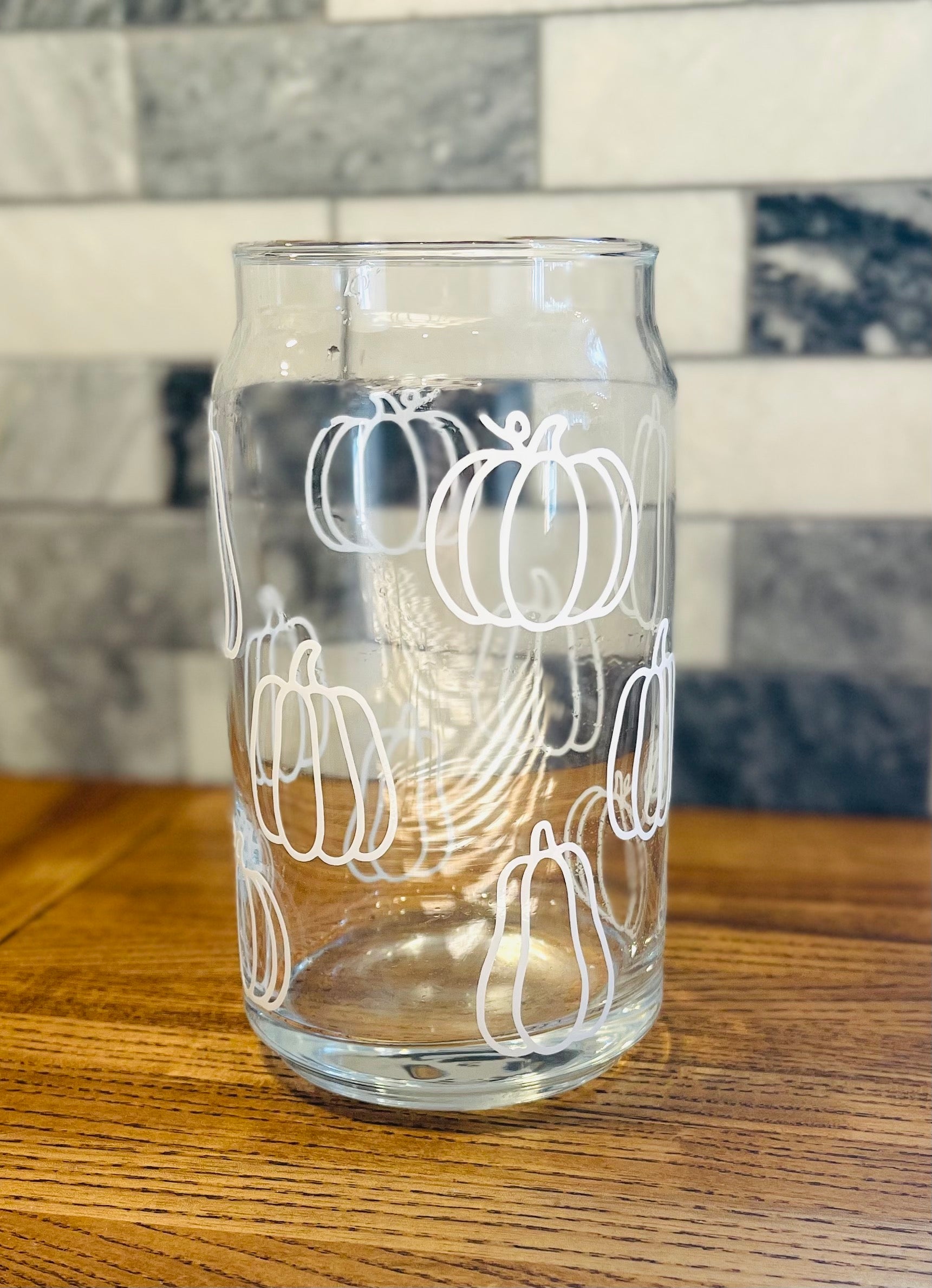 Color Changing Pumpkins 16oz or 20 oz Libbey beer can glass – 417